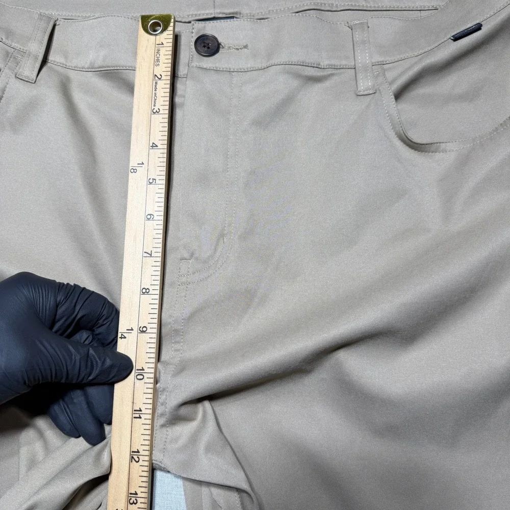 TravisMathew Pants Men 42x32 Khaki Straight Open to Air Golf Performance Chinos